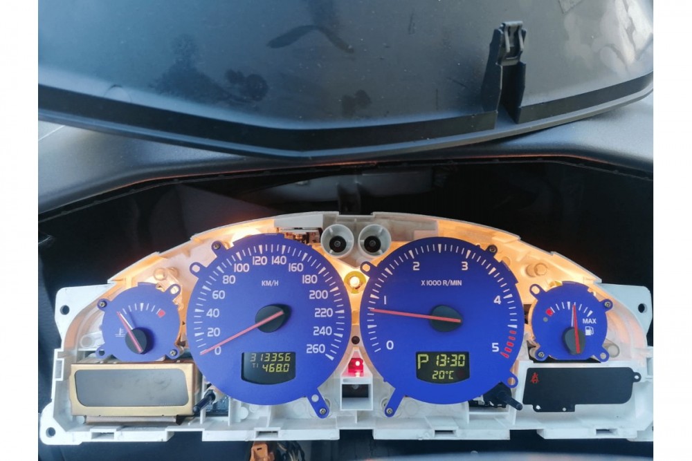 Шкала-замінник з миль на км Volvo S60/S70/S80/V70/XC70/XC90 R стиль