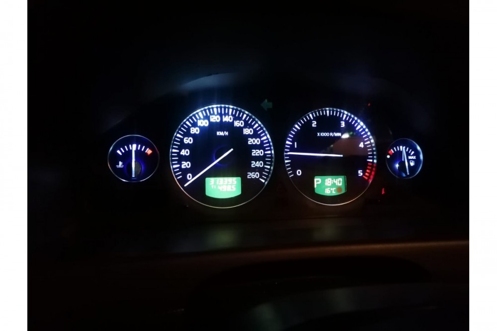 Шкала-замінник з миль на км Volvo S60/S70/S80/V70/XC70/XC90 R стиль