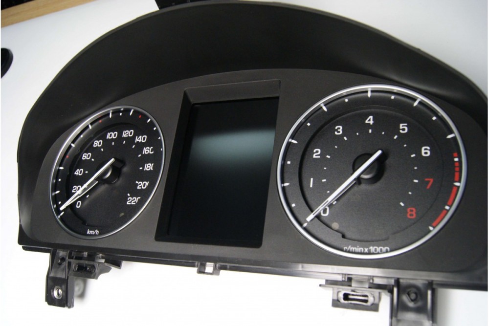 Шкали-замінники з миль на кілометри Land Rover Freelander 3