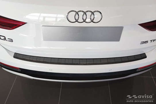 черная защитная накладка на задний бампер AUDI Q3 2