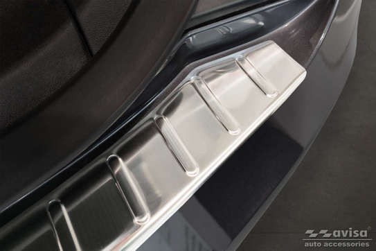 захисна накладка на задній бампер Tesla Model S