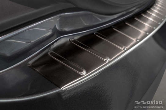 Накладка (планка) для захисту заднього бампера Tesla Model S