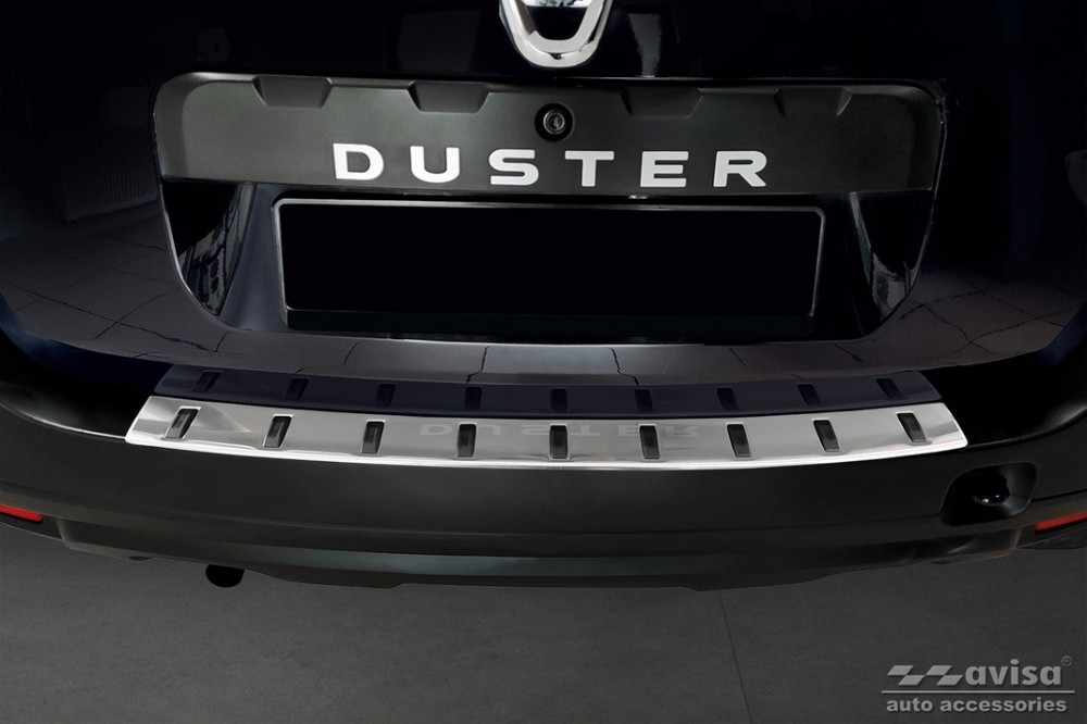 Захисна накладка (ліства) Strong на задній бампер Dacia Duster