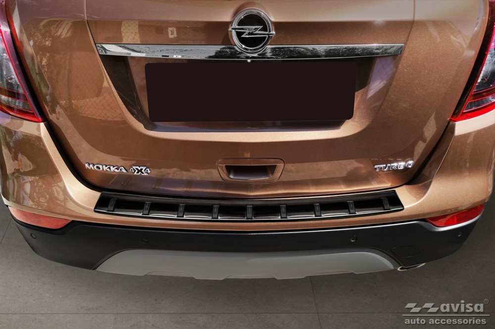 Чорна захисна накладка (ліства) Strong на задній бампер Opel Mokka X