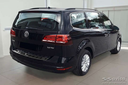 ЧОРНА НАКЛАДКА STRONG на задній бампер Seat Alhambra 2, VW Sharan 2