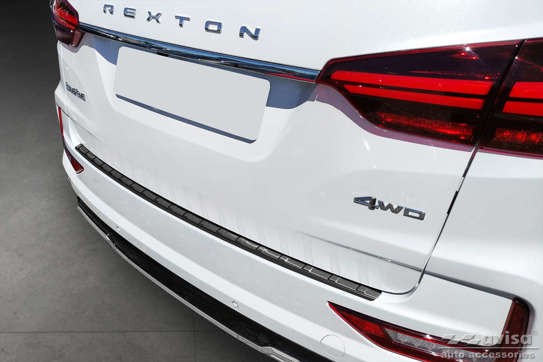 Накладка для захисту заднього бампера Ssangyong Rexton