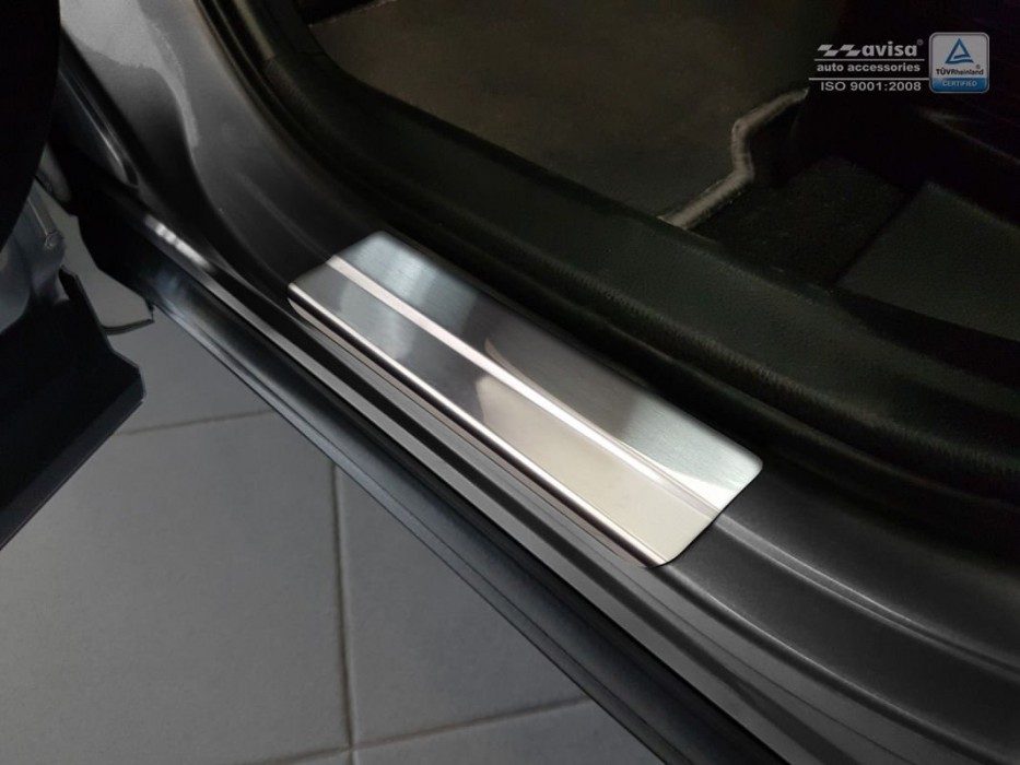 Накладки на поріжки Toyota RAV IV, CH-R, Lexus NX (матові)