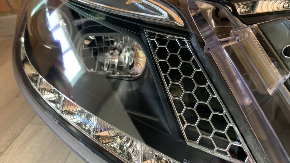 Фари передні Opel Corsa D дорестайл чорні з LED поворотами