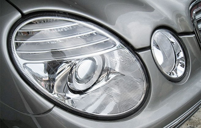 Фари передні Mercedes W211 E-class 2002-2006 у стилі післярестайл