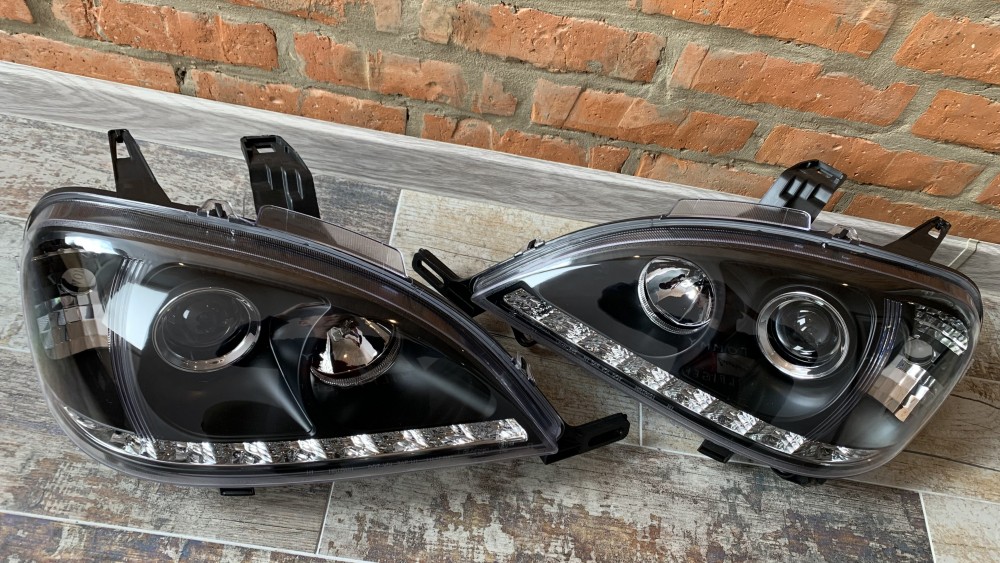 Фари передні Mercedes ML W163 2001-2005 із чорним корпусом