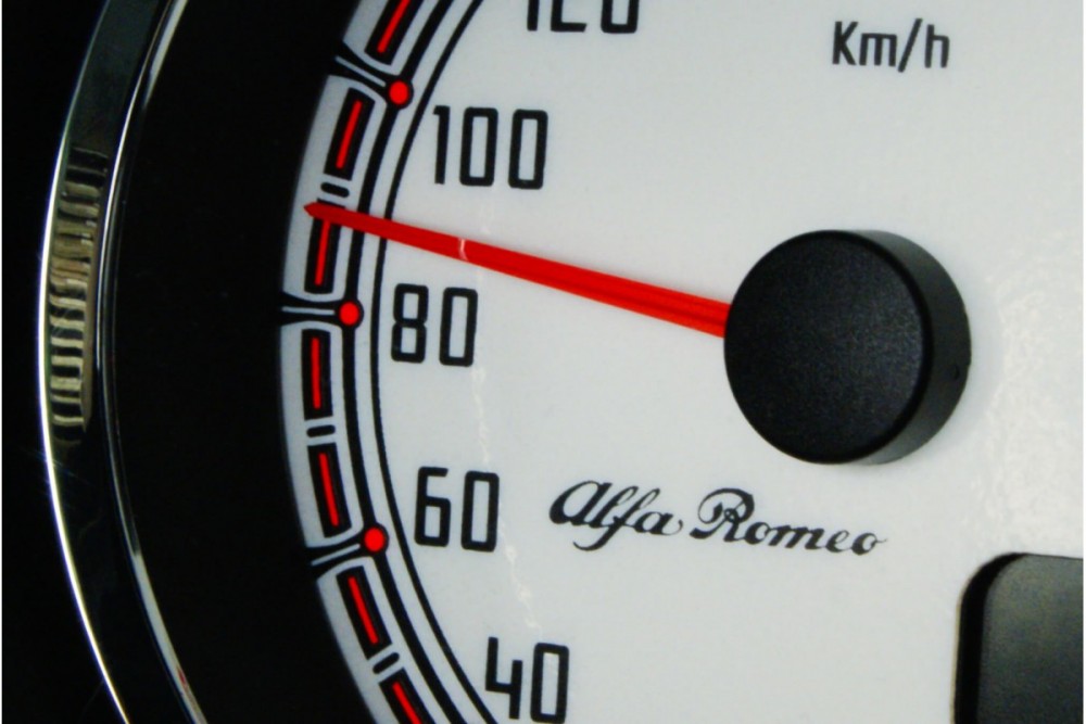 Тюнінгові накладки в щиток приладів Alfa Romeo 147, GTA, GT варіант 2