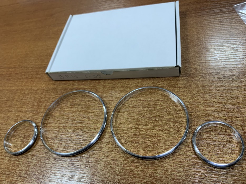 Хром кільця у щиток приладів BMW 5 E39 / BMW 7 E38 / BMW X5 E53