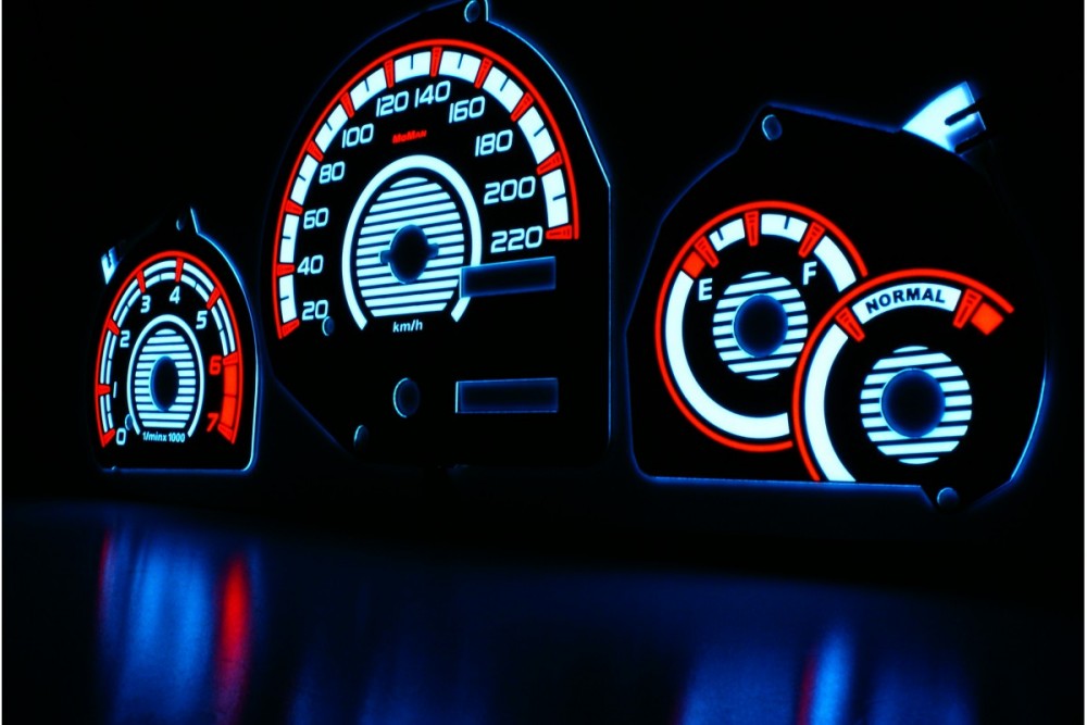 Плазмові накладки в щиток приладів Ford Escort Mk7/FIESTA MK4 вар. 1