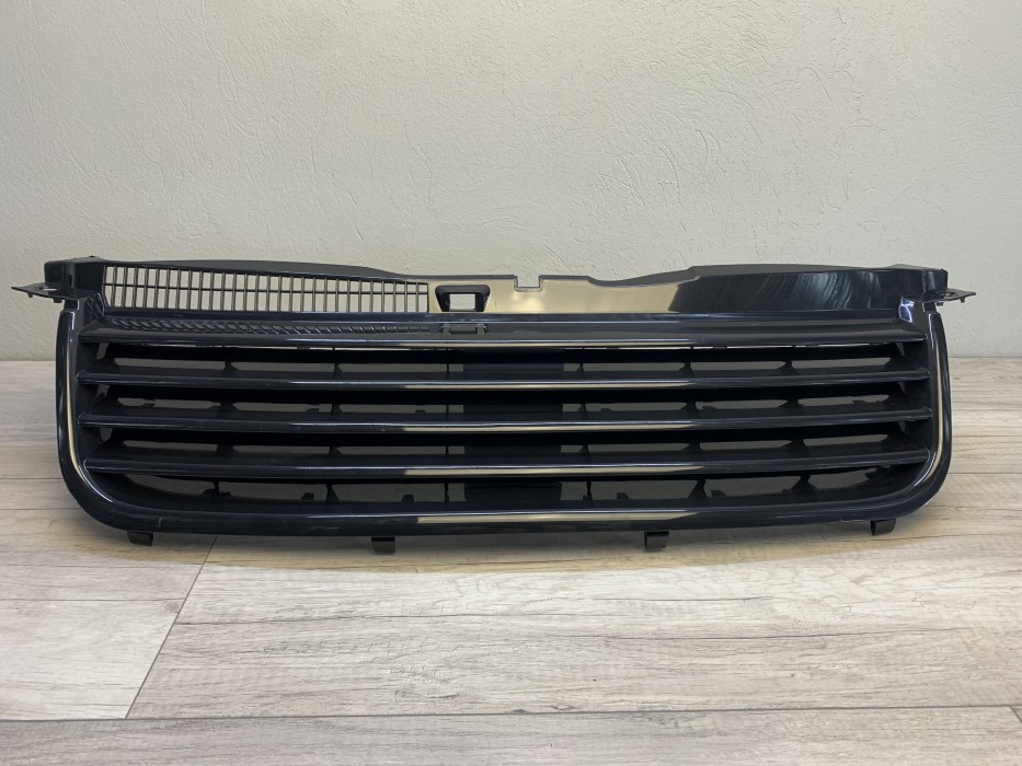 Решітка радіатора VW Passat B5 (3BG) FL чорна без логотипу