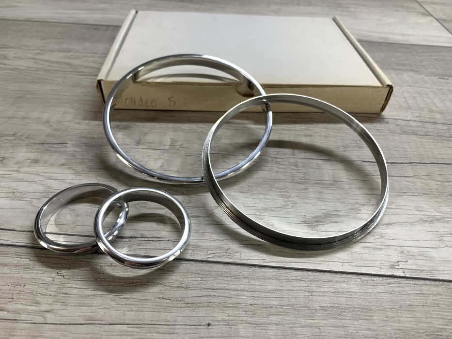 Хром кільця у щиток приладів Ford Mondeo MK3