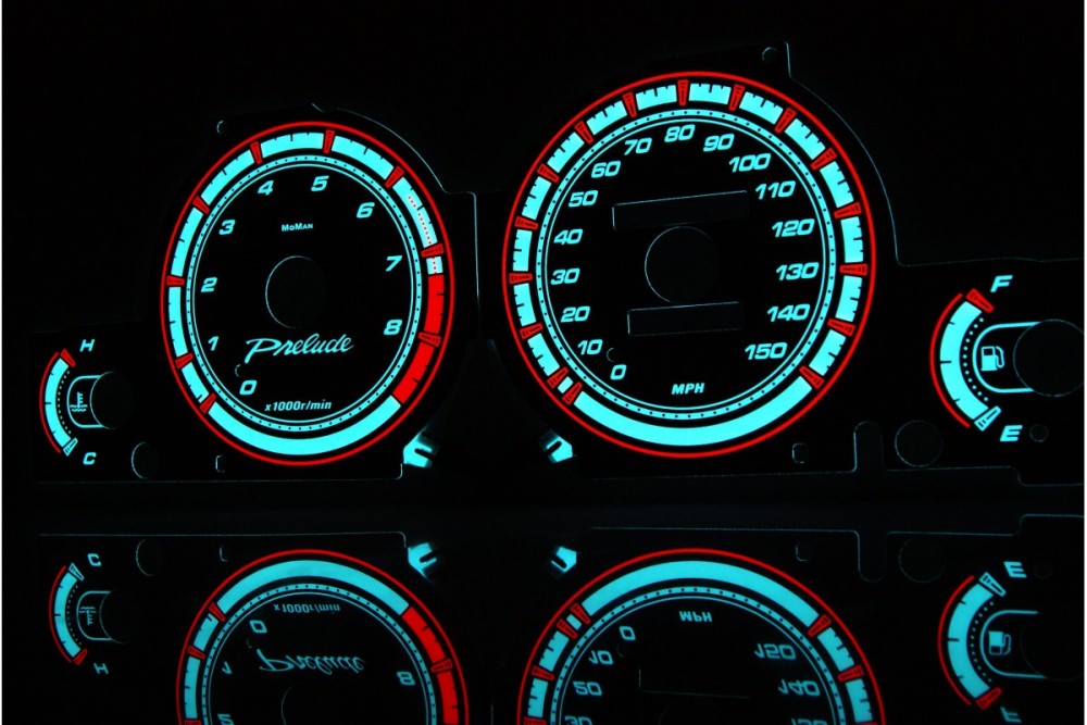 Плазмові накладки в щиток приладів Honda Prelude 5