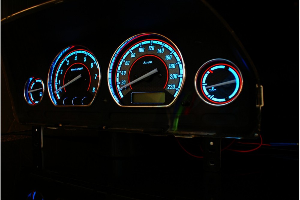 Светящиеся накладки на панель приборов Land Rover Freelander 1