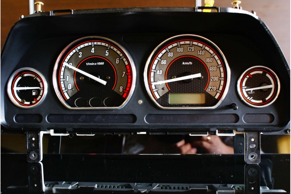 Светящиеся накладки на панель приборов Land Rover Freelander 1