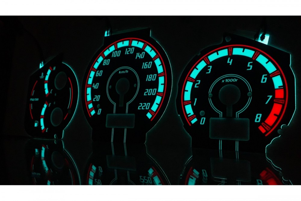 Тюнінгові накладки в щиток приладів Mazda 323F BJ 1998-2003