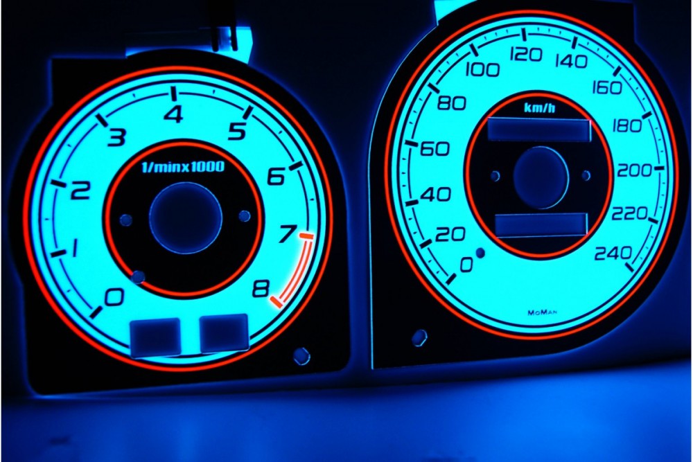 Тюнінгові накладки в щиток приладів Mazda 323F BA