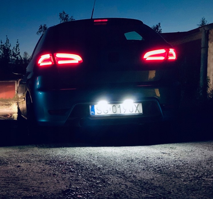 Тюнінгові задні стопи діодні (ліхтарі) SEAT IBIZA 3 6L RED SMOKE