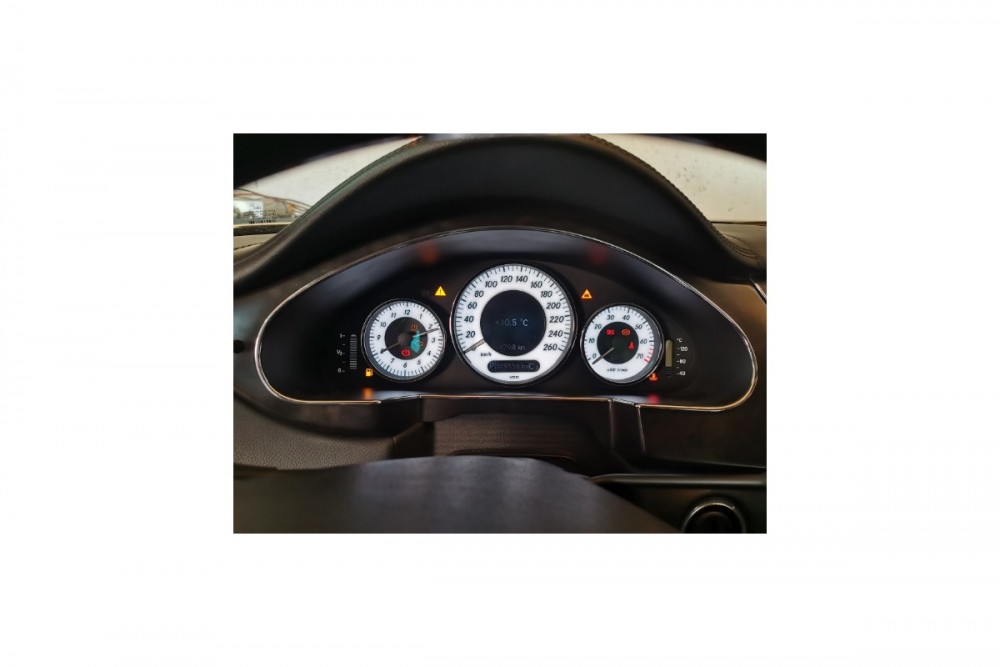 Накладки на панель приладів Mercedes CLK W209, E W211, CLS W219 вар. 2