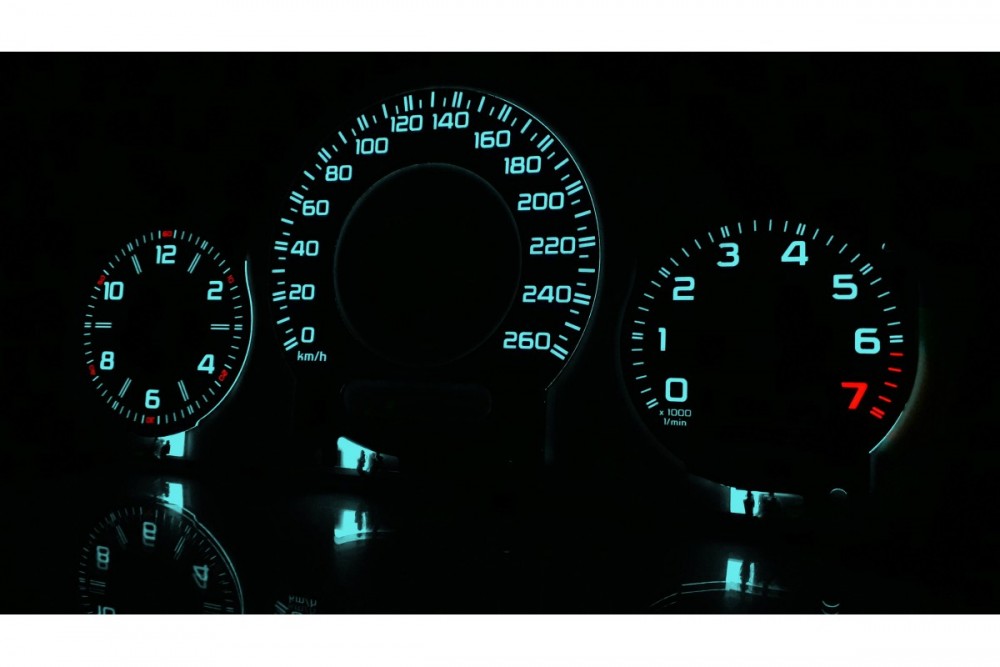 Тюнінгові накладки в приладку Mercedes CLK W209, E W211, CLS W219 вар. 3