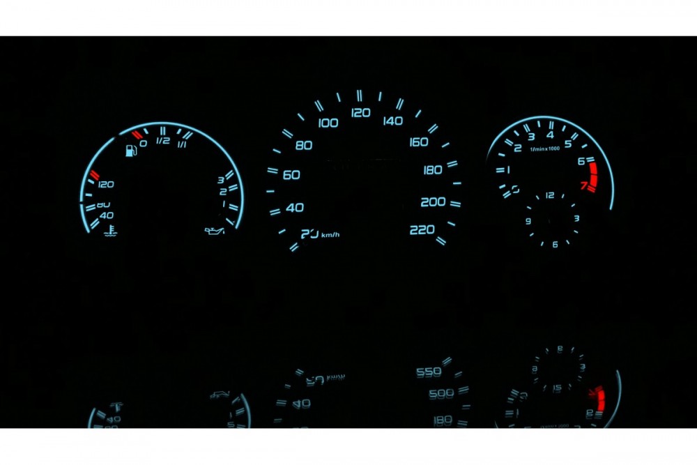 Накладки, що світяться, в щиток приладів Mercedes W124 / W126 вар. 1