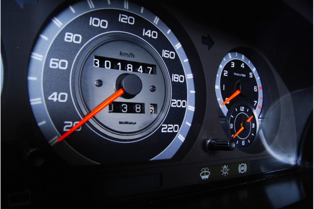 Накладки для тюнинга щитка приборов Mercedes W124 вар. 5