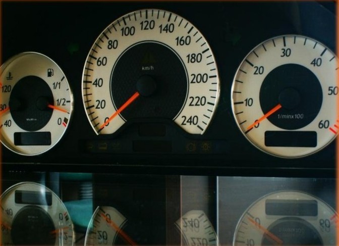 Кільця у щиток приладів Mercedes W210 дорест. / W202 FL / W208