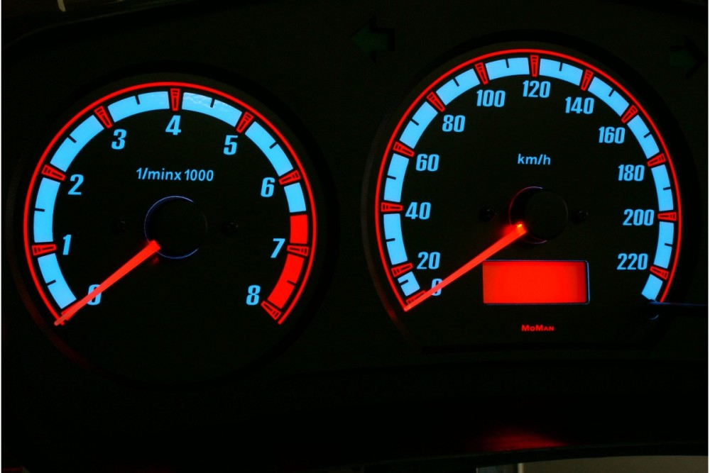 Тюнінг накладки на панель приладів Mitsubishi Colt 1996-2003 вар. 2