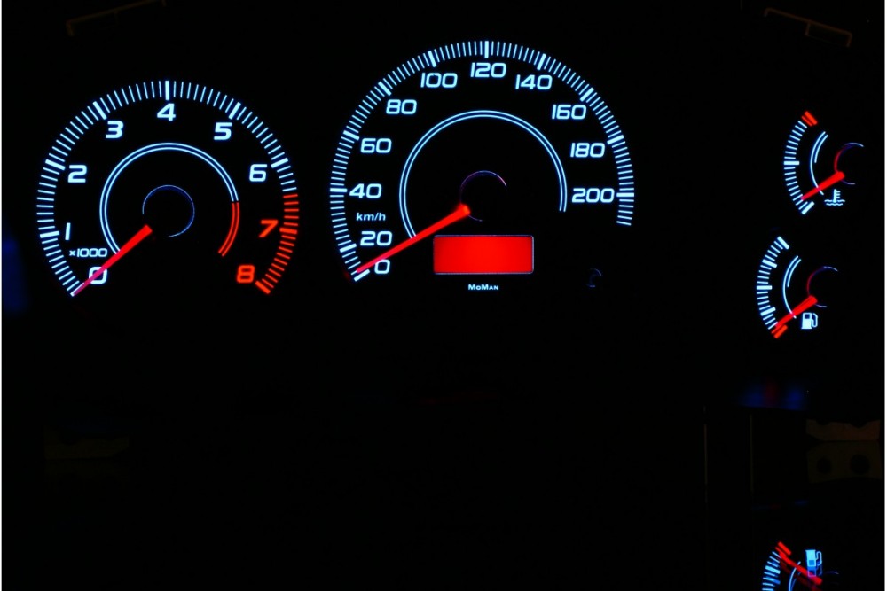 Тюнінг накладки на шкали приладів Mitsubishi Colt 1996-2003 вар. 1