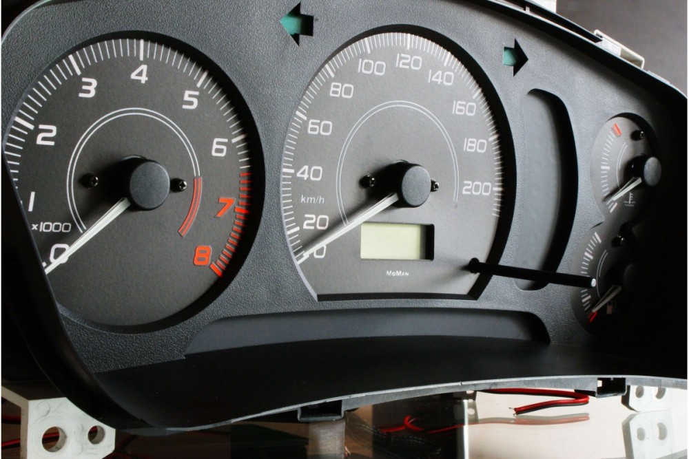 Тюнінг накладки на шкали приладів Mitsubishi Colt 1996-2003 вар. 1