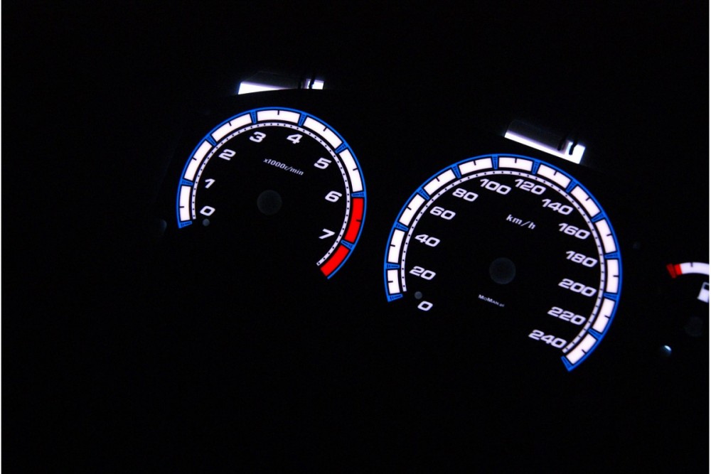 Накладки, що світяться, на шкали приладів Nissan Almera рестайл