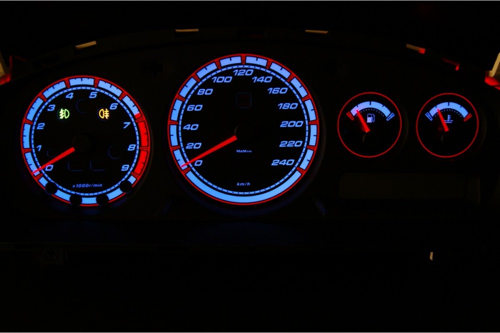 Тюнінг накладки на панель приладів Nissan Primera P11 рестайл