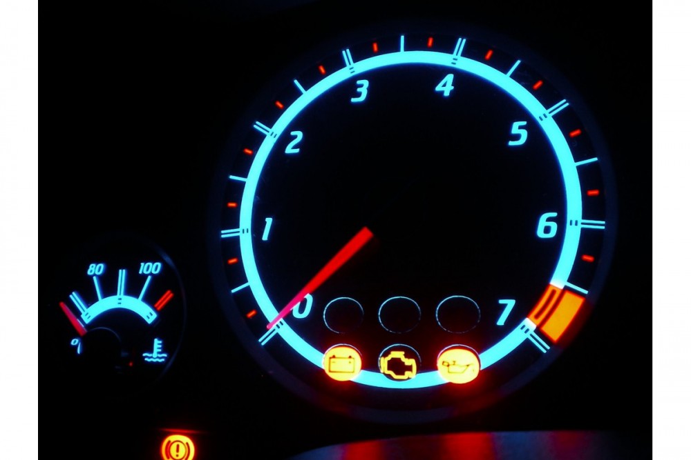 Светящиеся вставки в приборку Opel Astra G / Zafira A вар. 1