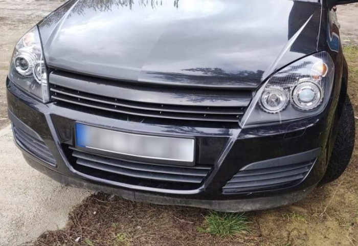 Чорні фари передні Opel Astra H з кільцями Angel Eyes