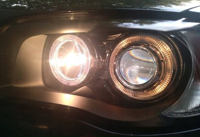 Передні фари BMW E87/ E81/ E82/ E88 чорні з кільцями