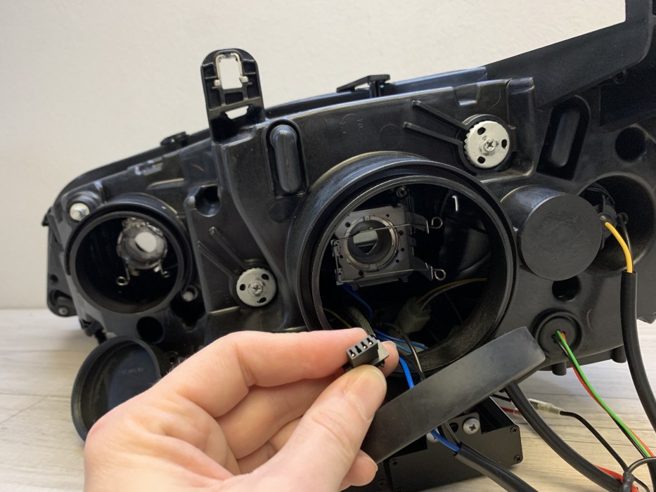 Передні фари BMW X5 E70 дорестайл з 3D діодними кільцями