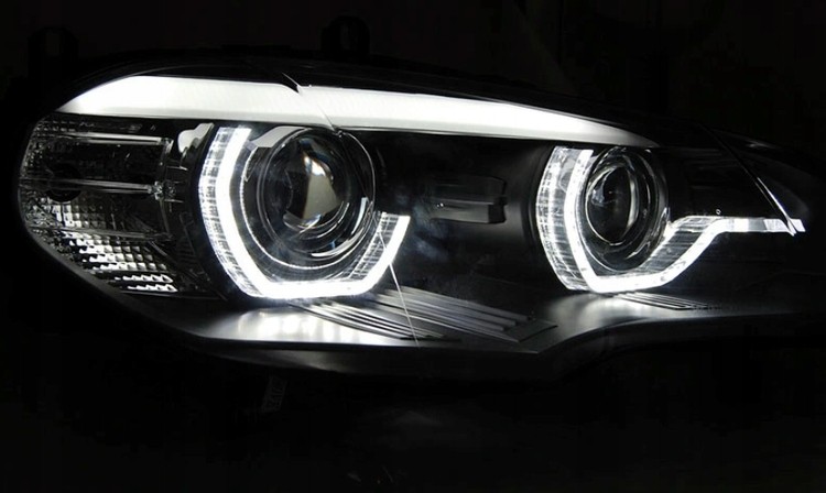 Передні фари BMW X5 E70 дорестайл з 3D діодними кільцями