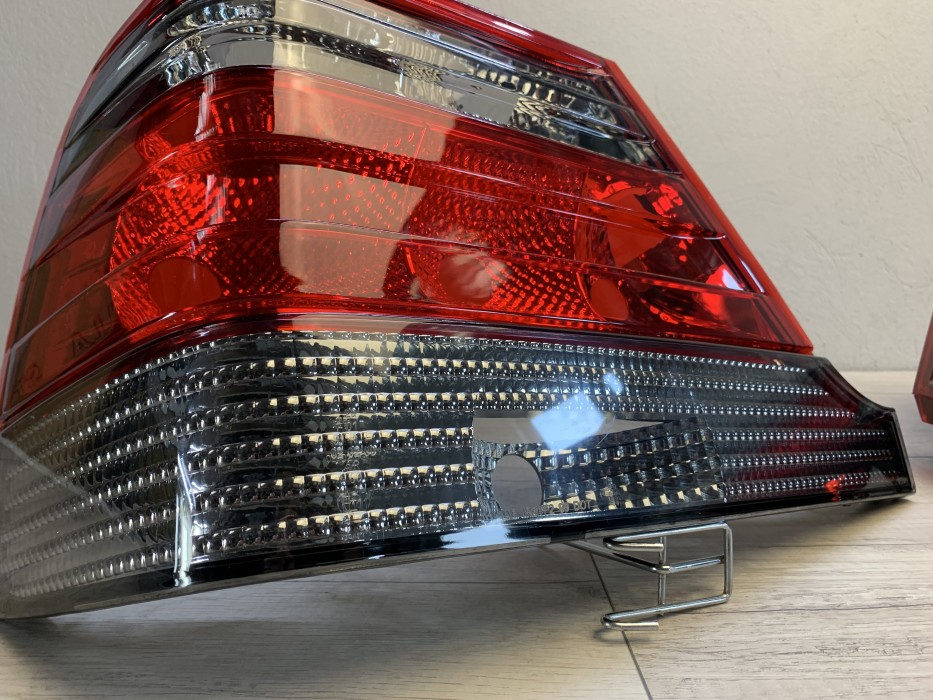 Ліхтарі задні Mercedes W140 S-class червоно-тоновані