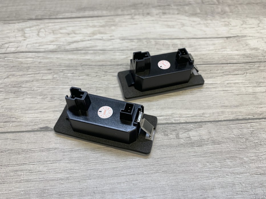 LED підсвітка номера Audi Q5 / A4 / A5 / A6 / A7 / TT / VW Passat B6