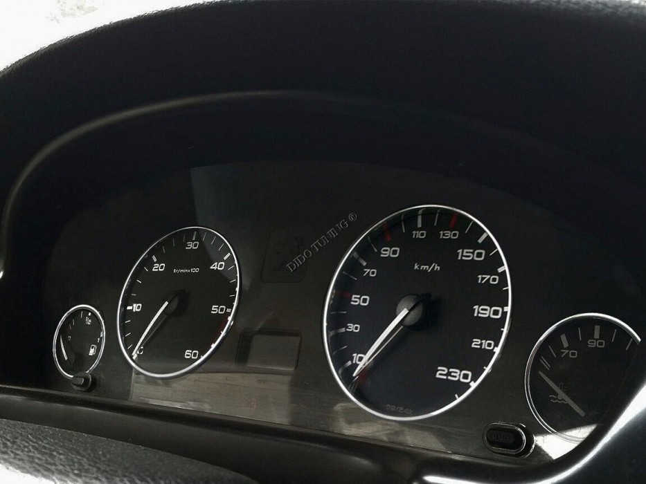 Кільця в щиток приладів Peugeot 406 післярестайл (4 кільця)
