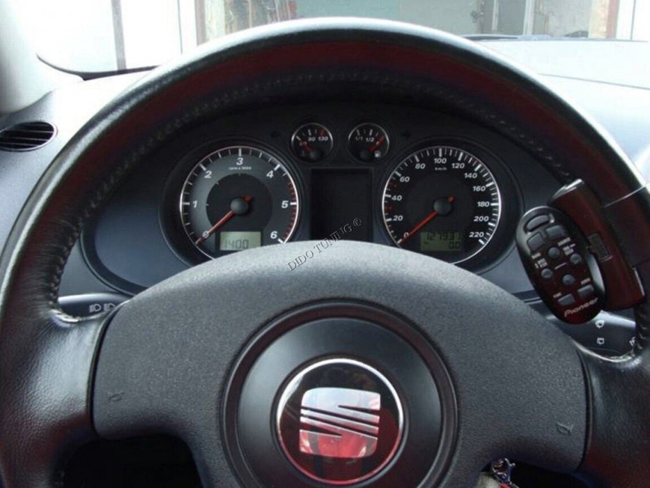 Хром кільця в щиток приладів Seat Ibiza III / Cordoba II (внутр.)