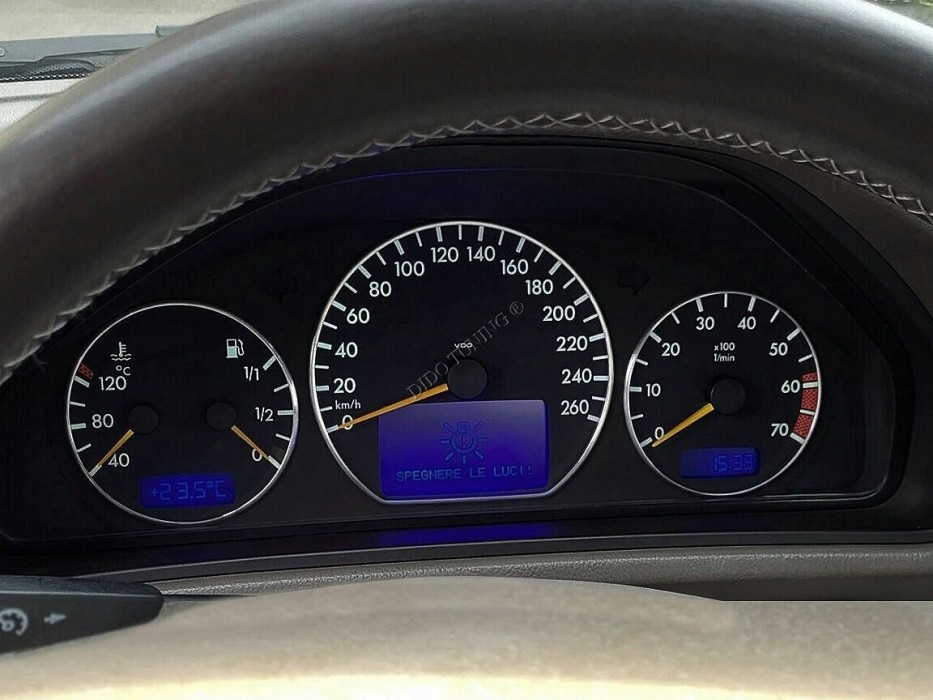 Кільця в щиток приладів Mercedes W210 післярестайл / W208