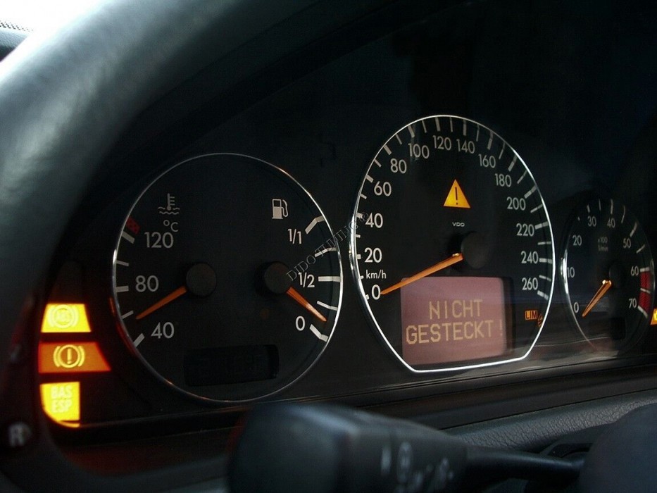 Кільця в щиток приладів Mercedes W210 післярестайл / W208