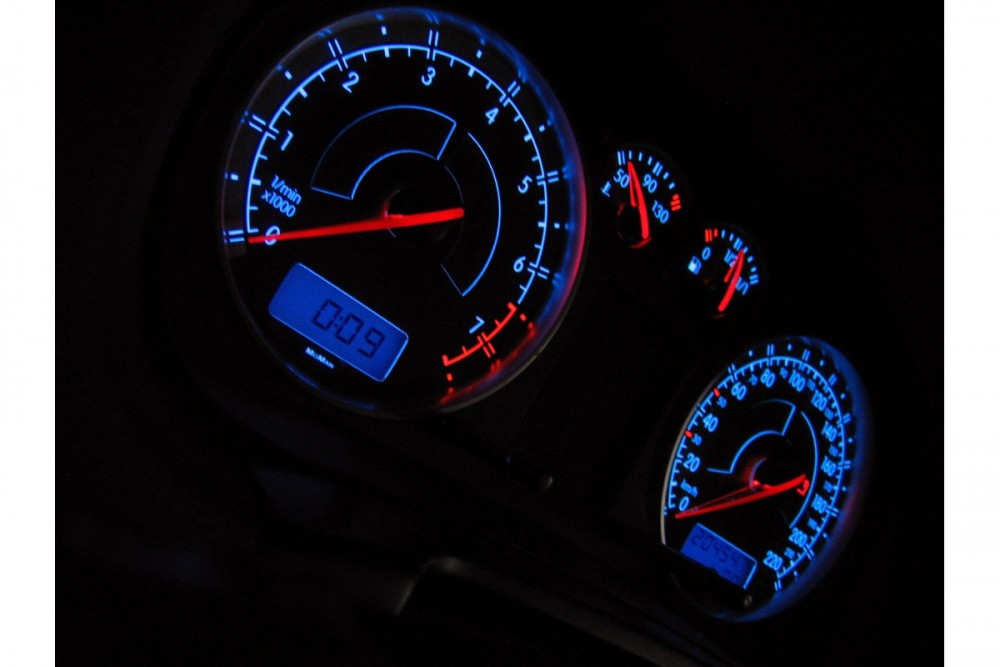 Плазмові накладки в щиток приладів Volkswagen Golf 4 / Bora / T4 вар. 1