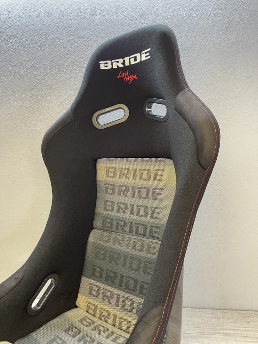 Спортивне сидіння (ковш) GTR Welur Bride Black Grey