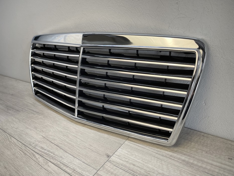 Решітка радіатора Mercedes E W124 стиль Avantgarde рестайл
