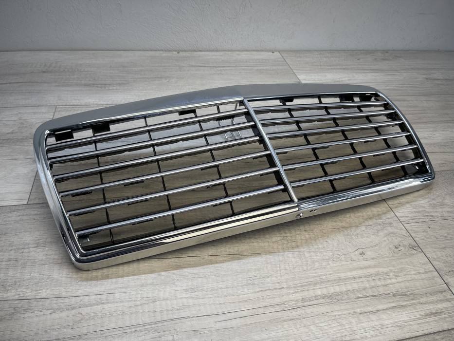 Решітка радіатора Mercedes E W124 стиль Avantgarde рестайл